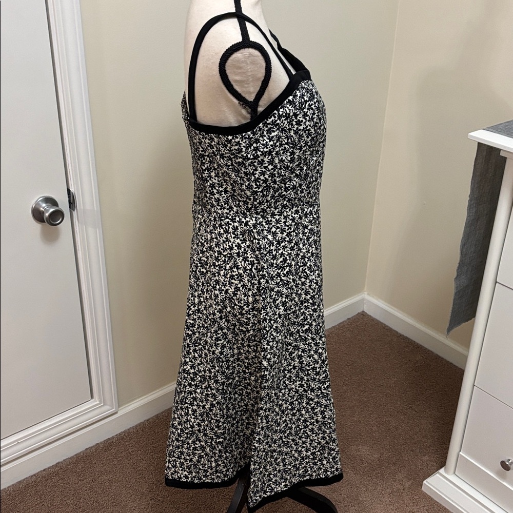 Dress Barn Black and White Patterned Midi Dress with removable straps size 8 - Picture 4 of 11